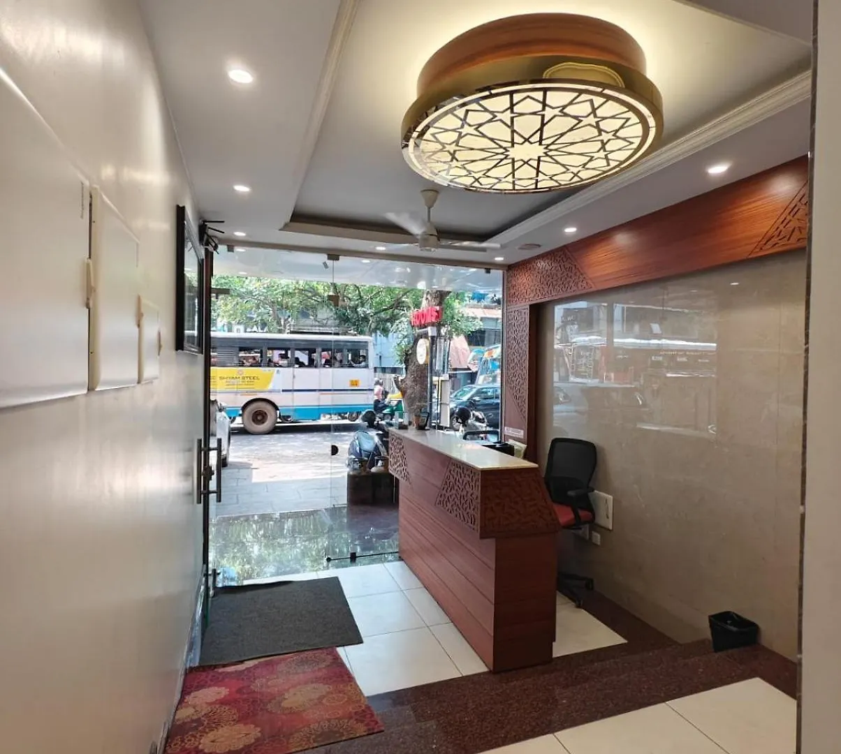 Nest Residency Hotel Kozhikode 3*,